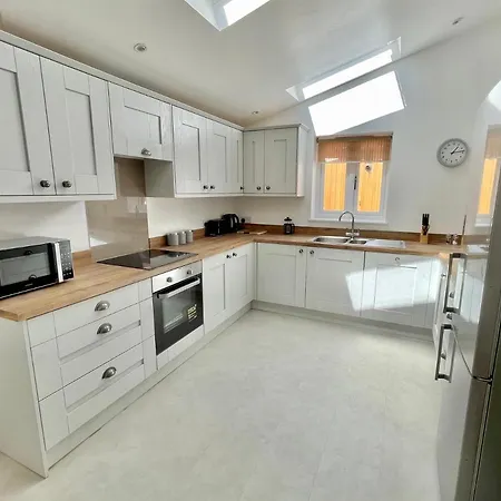 Rye Court And Annex Hemsley *