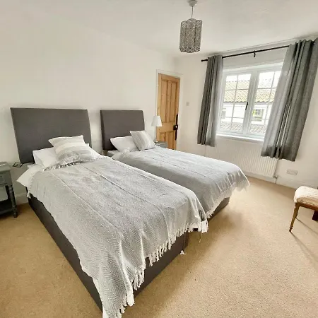 Rye Court And Annex Hemsley