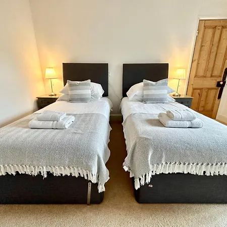 Rye Court And Annex Hemsley *