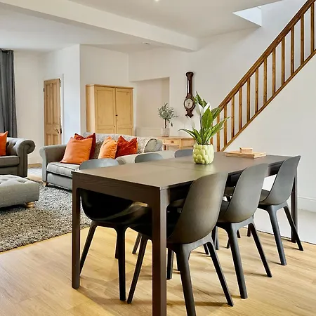 Rye Court And Annex Hemsley